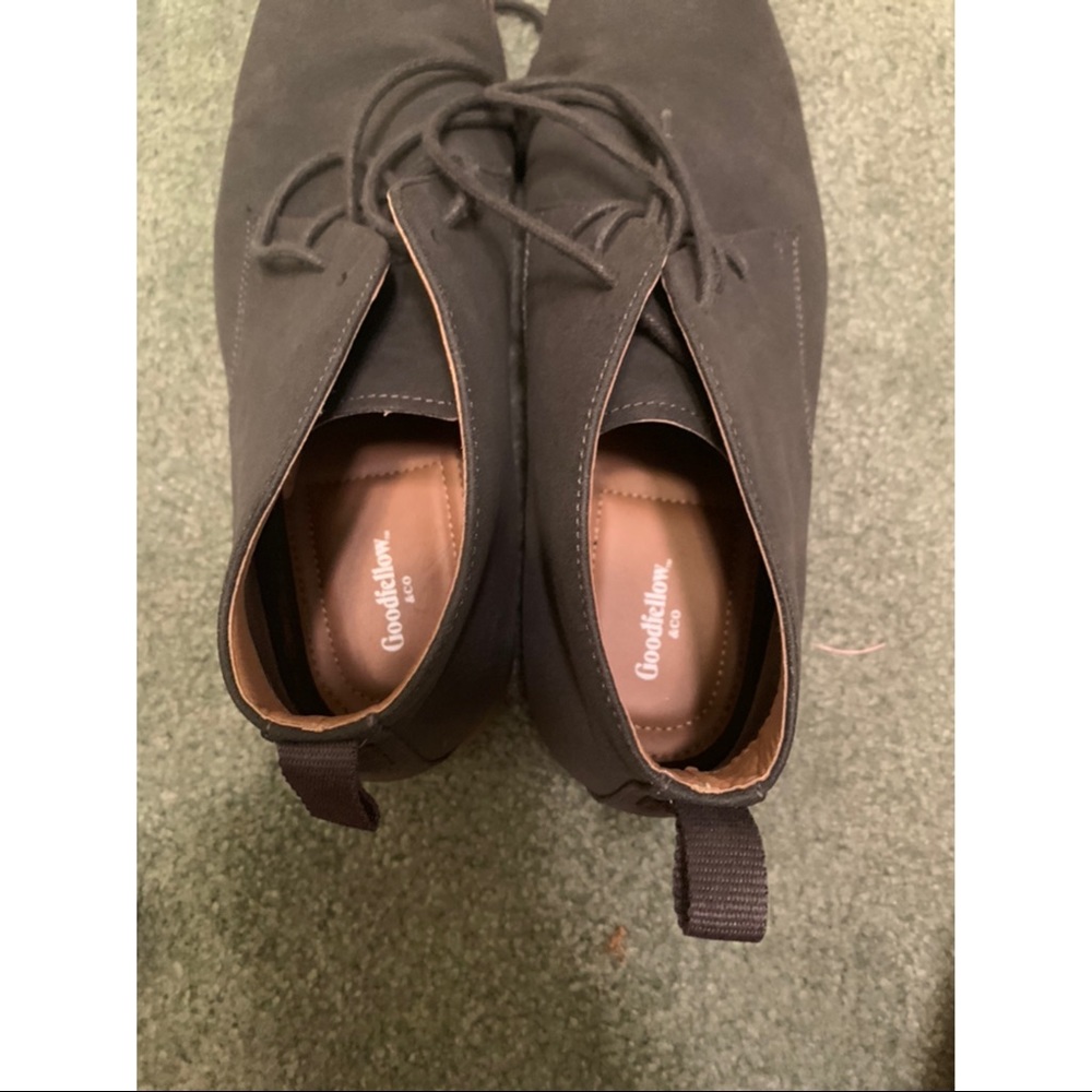 Men’s Good fellow suede grey boots size 101/2